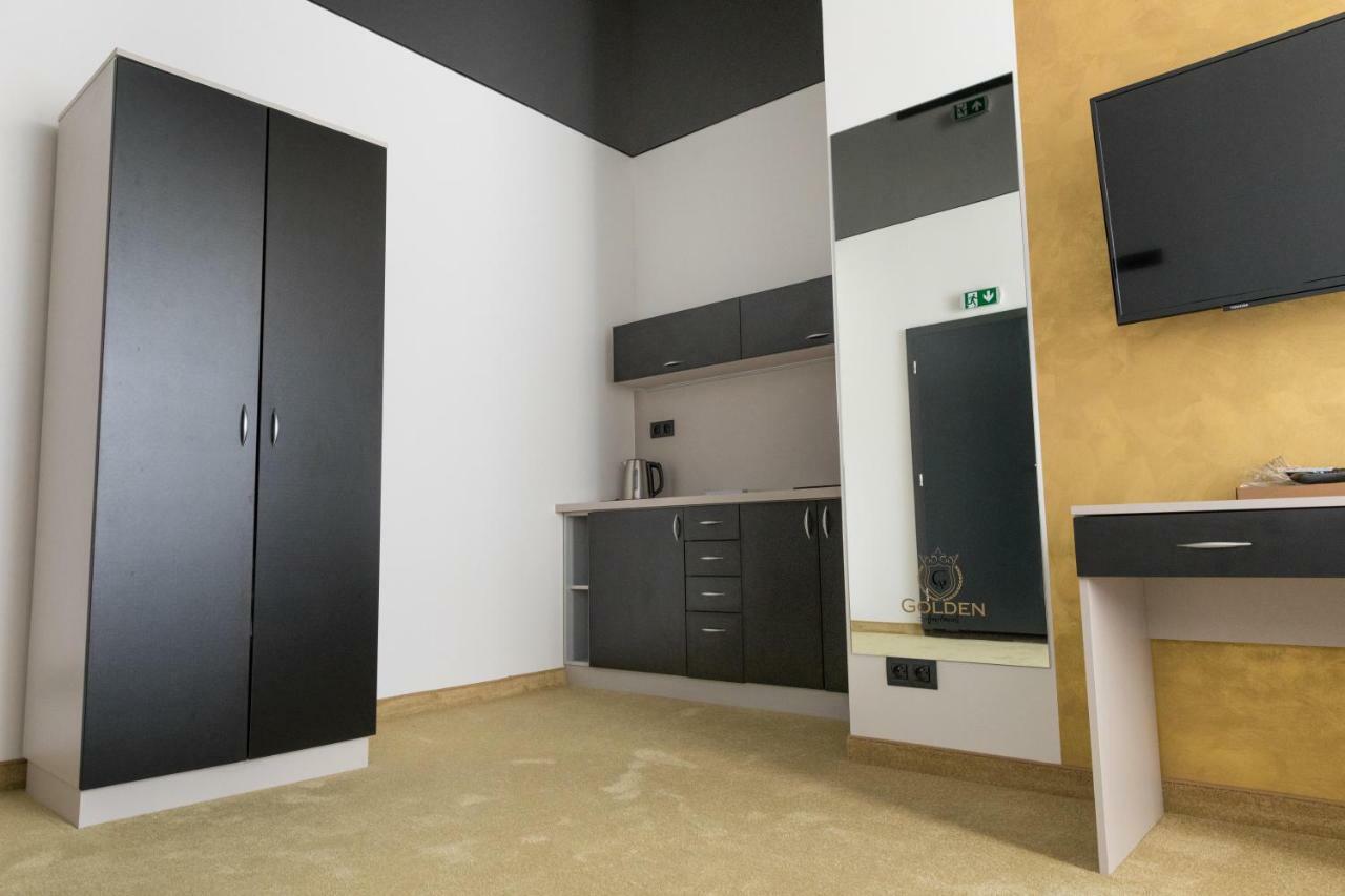 Apart Hotel Golden Apartments Košice Eksteriør bilde