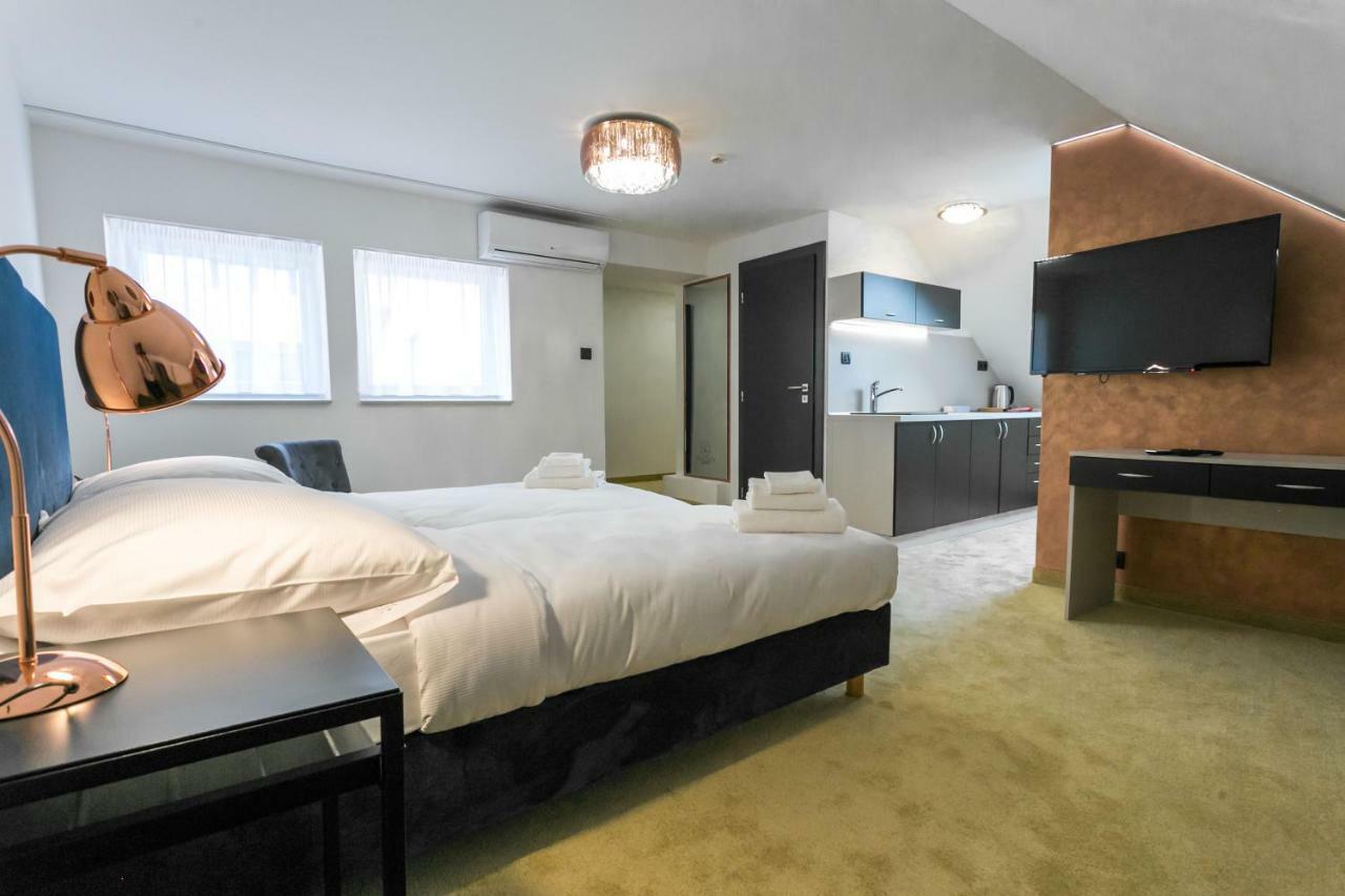 Apart Hotel Golden Apartments Košice Eksteriør bilde