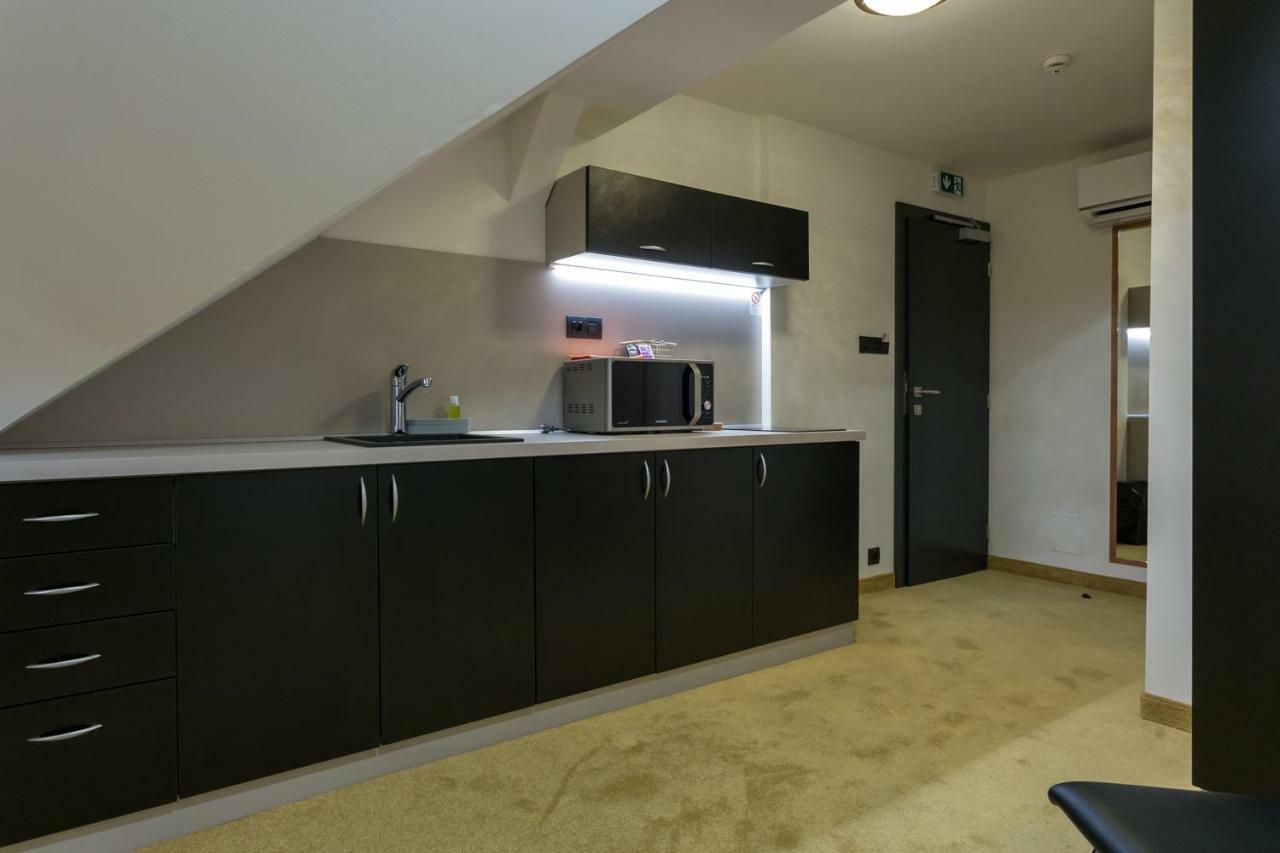 Apart Hotel Golden Apartments Košice Eksteriør bilde